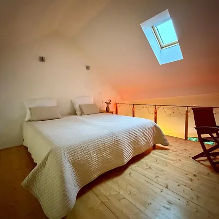 木屋 Close To The Clouds