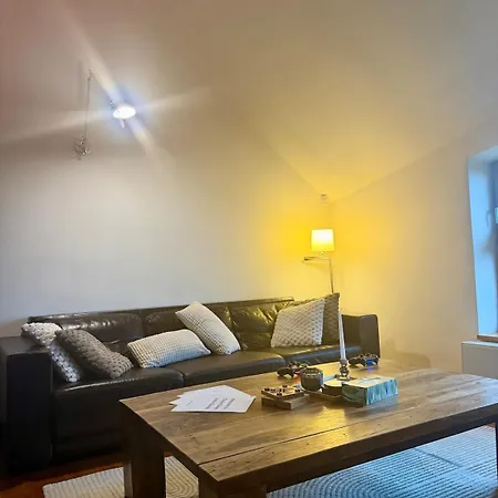 木屋 Close To The Clouds *