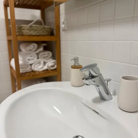 木屋 Close To The Clouds *