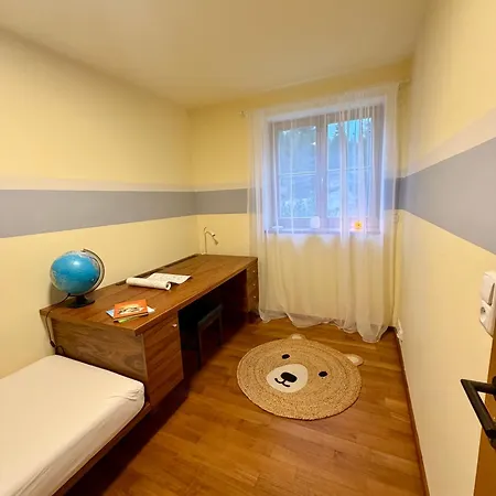 Close To The Clouds 木屋 *